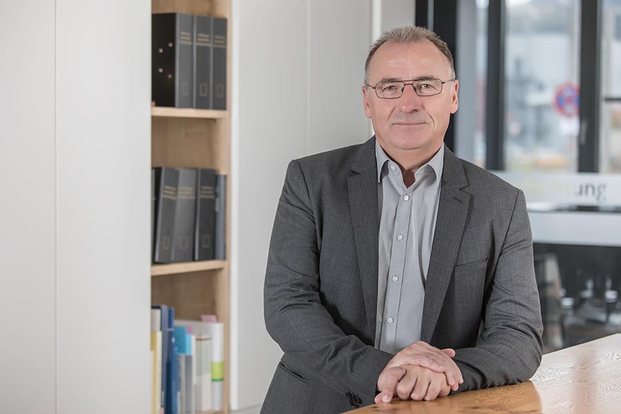 Wolfgang Lehel, Kern & Weber GmbH, Baden-Baden, Global Gruppe, Versicherungen, Bürgschaften